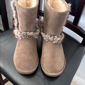 BearPaw Tan Fur-Trimmed Winter Boots